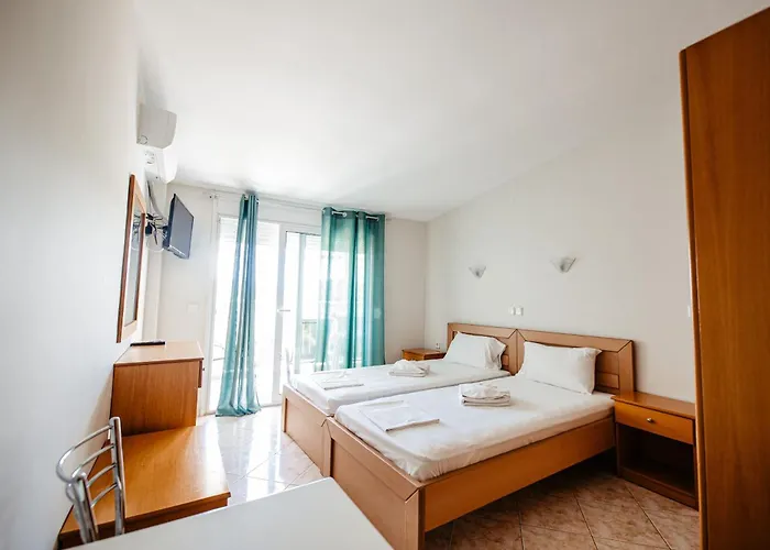 Marialena Lägenhetshotell Potos