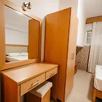 Marialena Apartahotel