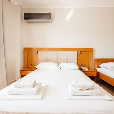 Marialena Apart Otel Potos