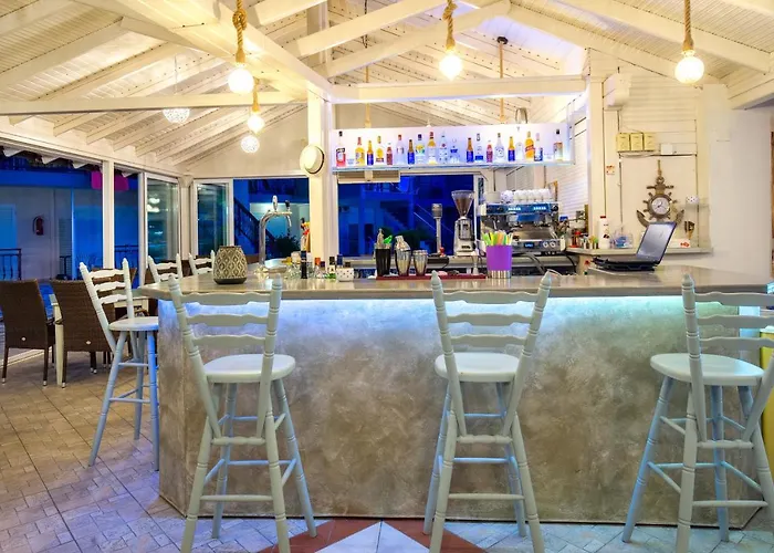 Apart-hotel Marialena 2*