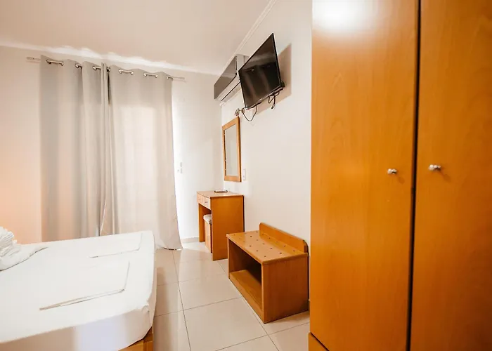 Apart-hotel Marialena Potos