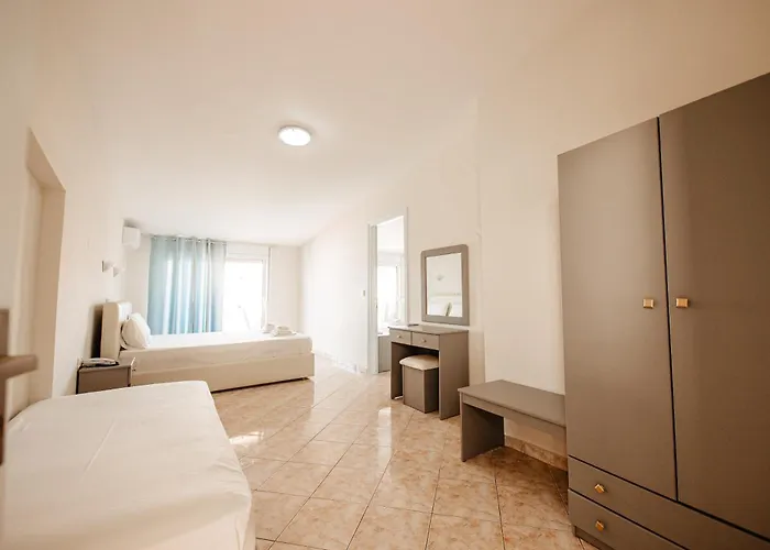 Apart-hotel Marialena Potos